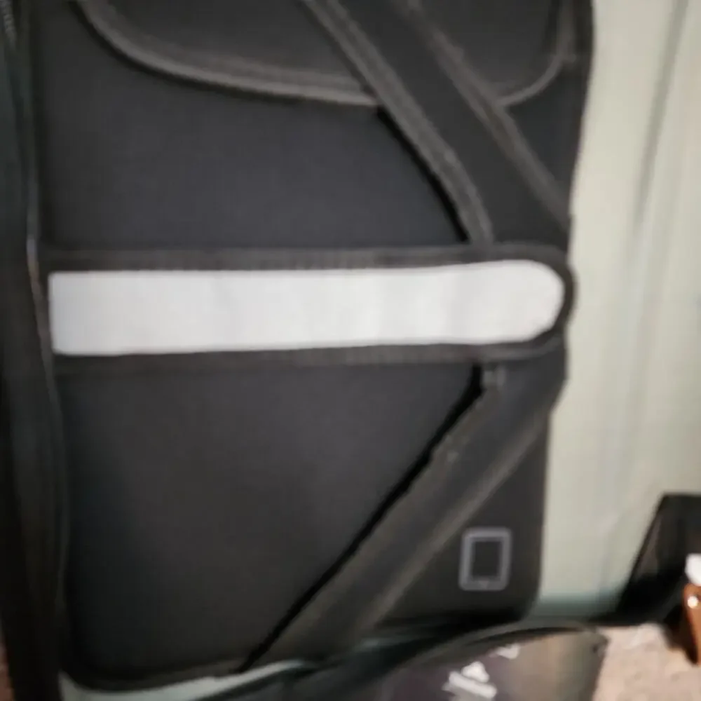 Renwick Notebook Binder Bag